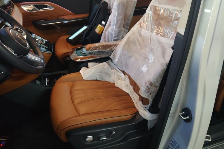 Used Hongqi HQ9 2023 2.0T Smart Connect Flagship Edition