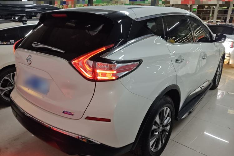 Used Nissan Murano 2021 2.5L XL Two-Wheel Drive Smart Connect Luxury Edition Rear Right 45 Deg
