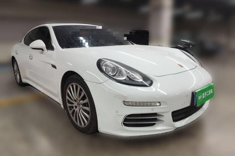 Used Porsche Panamera 
