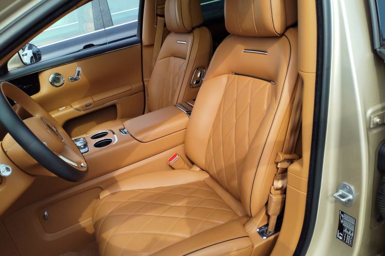 Used Hima S800 2025 Model, Range-Extended Starlight Premium Edition, 5 Seats
