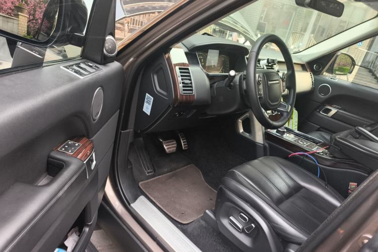 Used Land Rover Range 2015 3.0 SC V6 Vogue Driver Seat