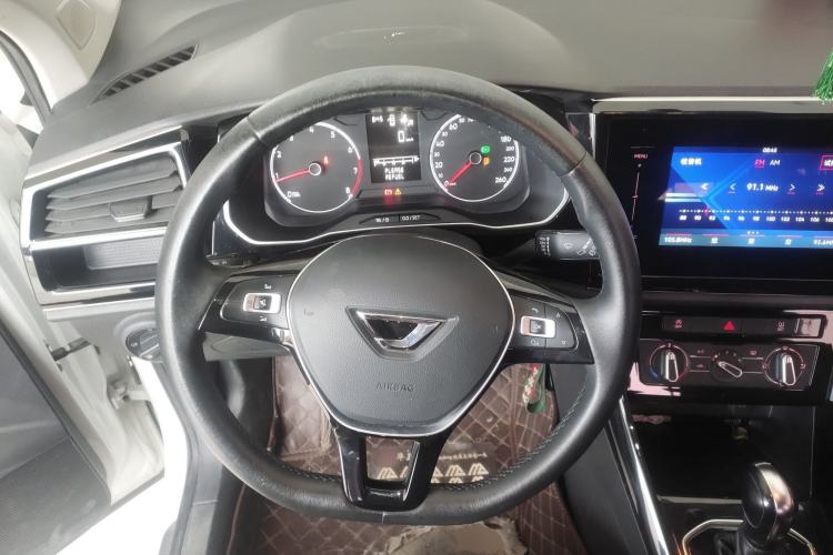 Used Jetta VS5 2021 280TSI Automatic Trend Edition Steering Wheel