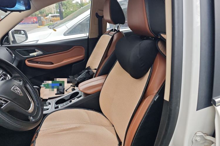 Used Baojun 560 2017 Rhythmic Edition 1.8L iAMT Prestige Model Left Front Seat