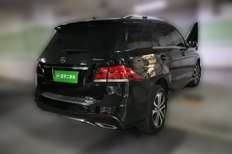 Used Mercedes-Benz GLE 2017 GLE 320 4MATIC Dynamic Model Rear Right 45 Deg