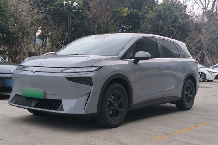 Used Venucia VX6 2024 520 Travel Edition