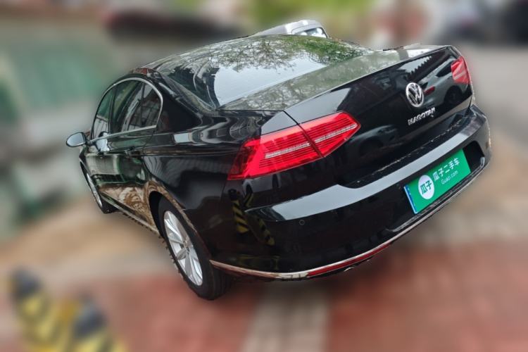 Used Volkswagen Magotan 2018 330TSI DSG Advanced Model Rear Left 45 Deg