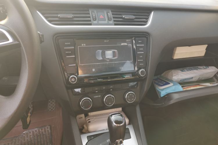 Used Skoda Octavia 2015 1.6L Automatic Yijie Edition
