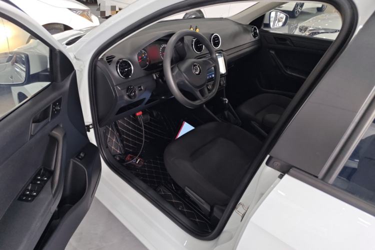 Used Volkswagen Jetta 2019 Dream Edition 1.5L Automatic Fashionable Version Driver Seat