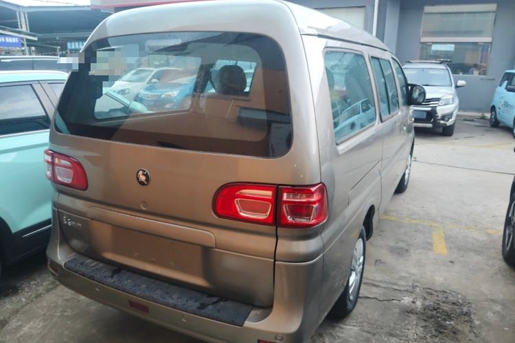 Used FORTHING Lingzhi 2023 M5L 1.6L Base Model 5 Seats
