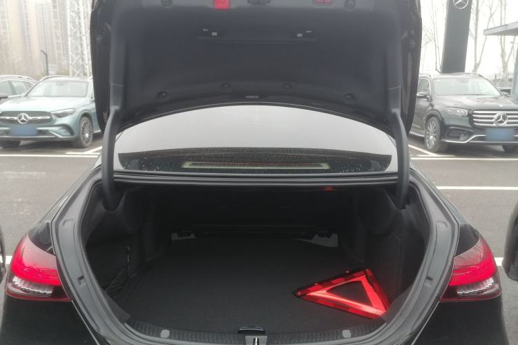 Used Mercedes-Benz E-Class 2023 Updated E 300 L Fashion Edition
