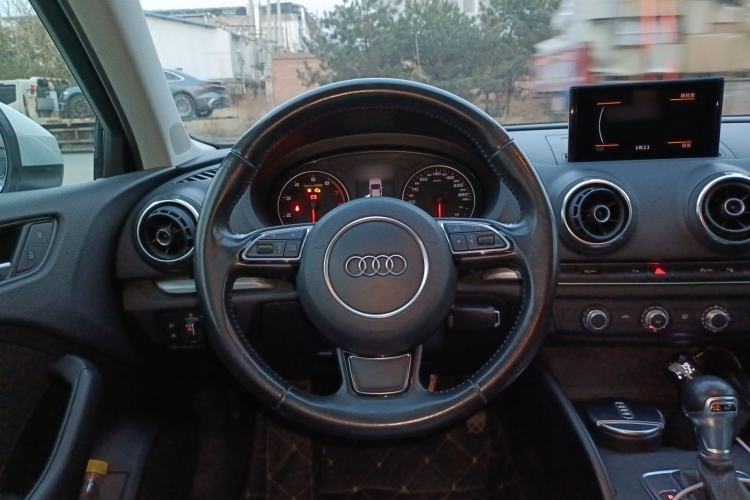 Used Audi A3 2015 Limousine 35 TFSI Millionth Anniversary Intelligent Leading Model
