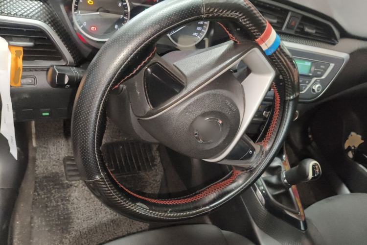 Used Nissan Lannia 2016 1.6L Manual Fashion Edition Steering Wheel