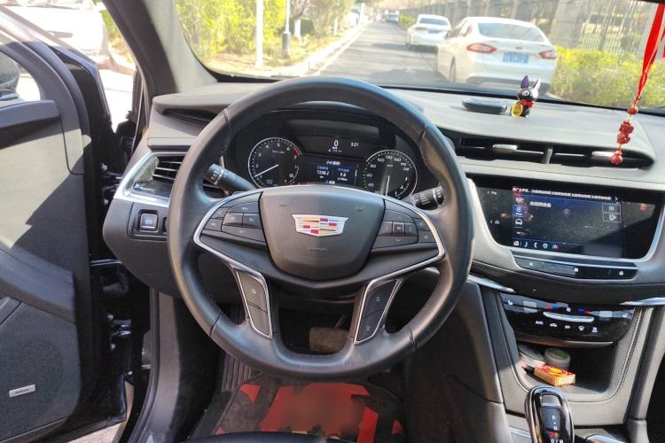 Used Cadillac XT5 2021 2.0T Two-Wheel Drive Luxury Version