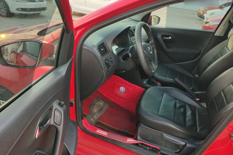 Used Volkswagen Polo 2016 1.4L Automatic Trendy Model
