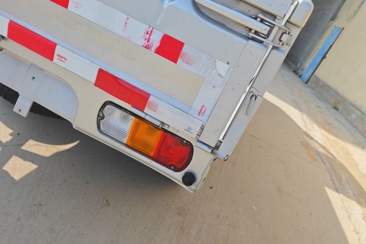 Used Wuling Zhiguang Small Truck 2020 1.2L Single Cab Exterior 3