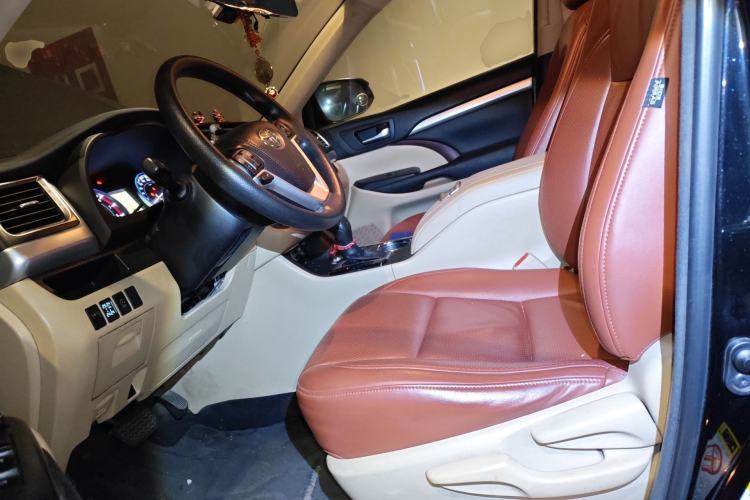 Used Toyota Highlander 2015 2.0T Two-Wheel Drive Elite Edition 7 Seats