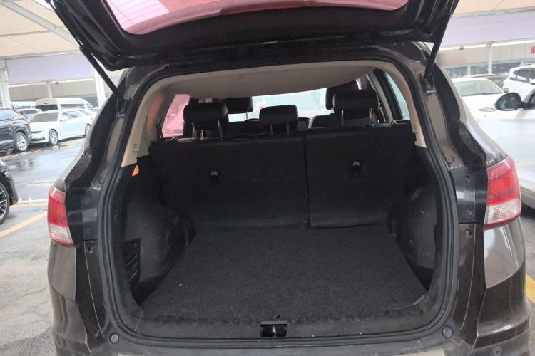 Used Dongfeng Aeolus AX7 2016 2.0L Automatic Zhiyi Trim
