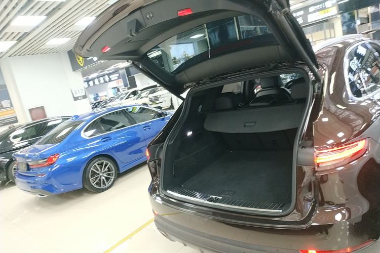 Used Porsche Cayenne 2019 Cayenne 3.0T Trunk
