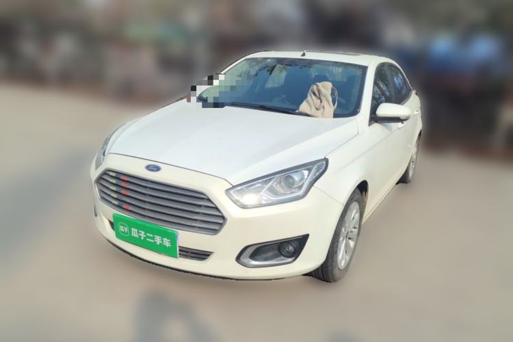 Used Ford Escort 2015 1.5L Automatic Fashion Model
