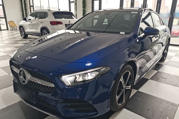 Used Mercedes-Benz A-Class 2022 Revised Version A 200 L Sport Sedan Fashionable Style