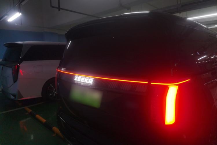 Used Zeekr 009 2022 Revised WE Version