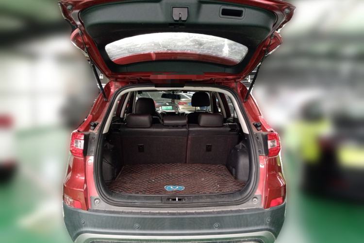 Used CHANGAN CS75 2016 1.8T Automatic Elite Model China V Standard Trunk