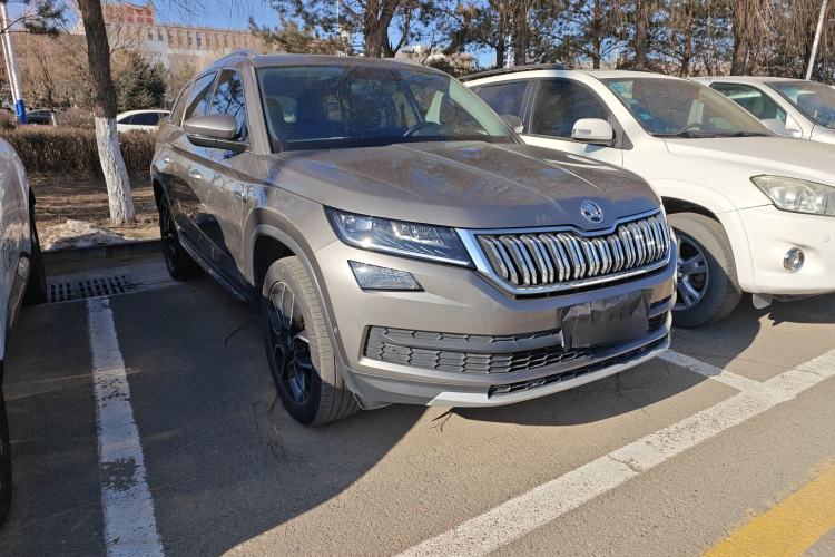 Used Skoda Kodiaq 2019 Facelifted TSI330 5-Seater Two-Wheel-Drive Luxury Enjoyment Edition China VI Standard