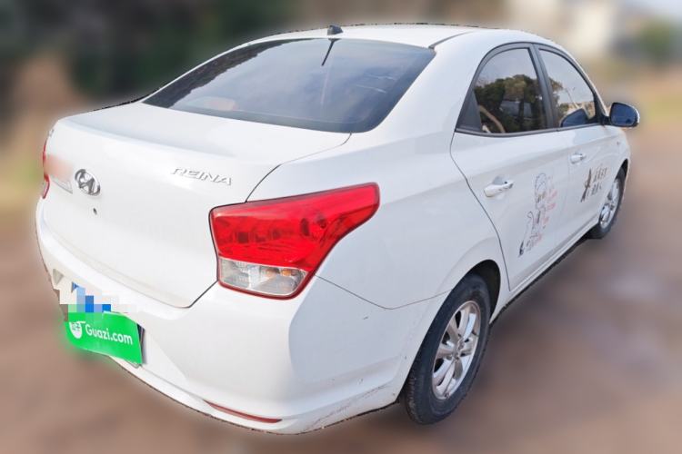 Used Hyundai Verna (older generation) 2017 1.4L Manual Colorful Skyroof Version China V Standard