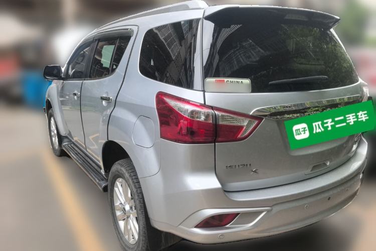 Used Isuzu mu-X 2020 1.9T Diesel Automatic 4x4 Jingyue Edition 5 Seats China VI Standard
