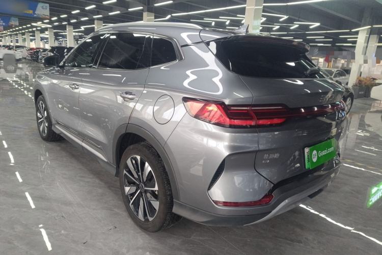 Used BYD Song PLUS New Energy 2025 EV 520km Luxury Version
