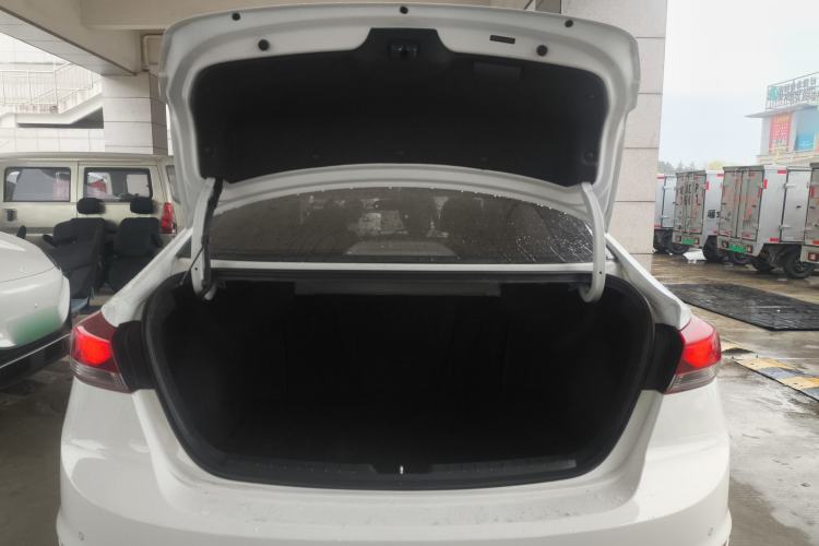 Used Hyundai Elantra (6th Generation / Lingdong) 2016 1.6L Automatic ZhiXuan – Elite Version
