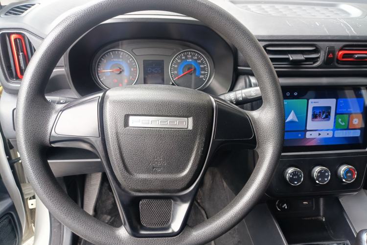 Used Dongfeng Fengon 380 2022 1.5L Comfort-Class Passenger Vehicle (Steel Spring) with 7 Seats
