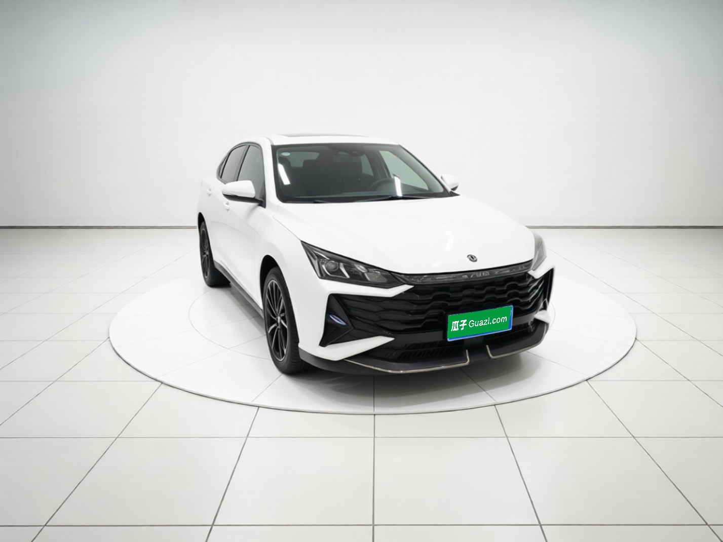 Dongfeng Aeolus Yixuan 2025 1.5L Automatic Luxury Version - Luxury — снимка 3