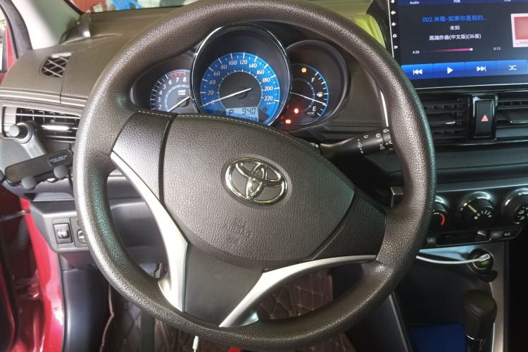 Used Toyota YARiS L Zhi Xuan 2015 1.5E Automatic Charm Edition
