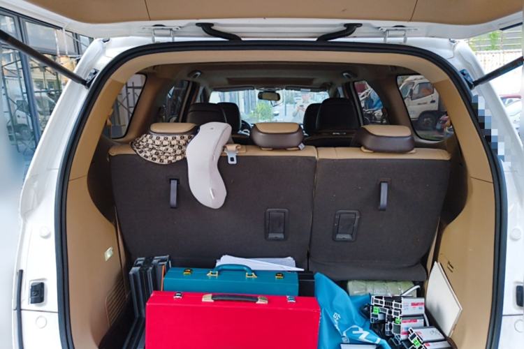 Used Baojun 730 2017 1.8L iAMT Prestige Version 7 Seats Trunk
