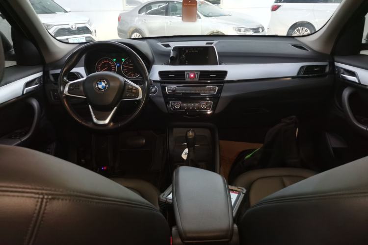 Used BMW X1 2016 sDrive18Li Premium Edition
