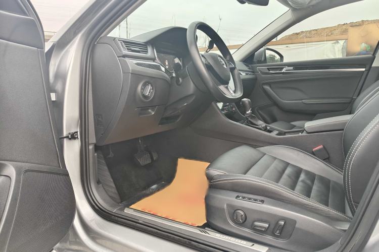 Used Skoda Superb 2022 TSI330 DSG Luxury Edition
