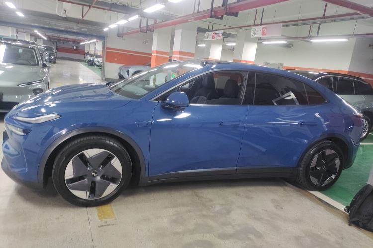 Used ONVO L60 2024 60 kWh Rear-Drive Version