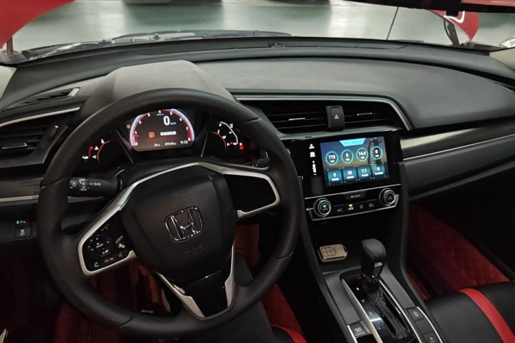 Used Honda Civic 2019 220TURBO CVT Dynamic Edition China VI Emission Standard Center Console