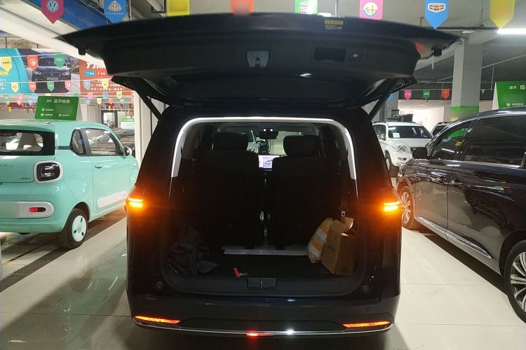 Used GAC Trumpchi E8 New Energy 2024 150km MAX Trunk