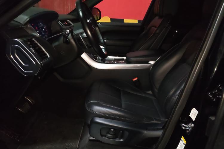 Used Land Rover Range Rover Sport 2019 3.0 L6 HSE DYNAMIC