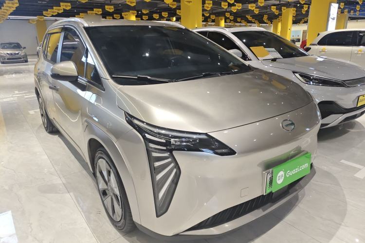 Used AION Y 2023 Plus 610 Enjoy Edition Front Right 45 Deg