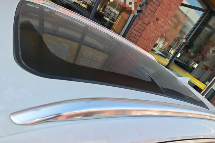 Used Buick Envision 2022 Encore S 552T Two-Wheel-Drive Luxury Model
