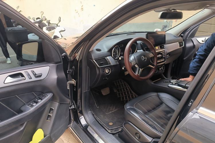 Used Mercedes-Benz GL-Class 2015 GL 400 4MATIC Dynamic Model