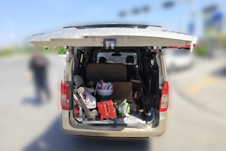 Used Wuling Rongguang V 2016 1.5L Practical Version Trunk