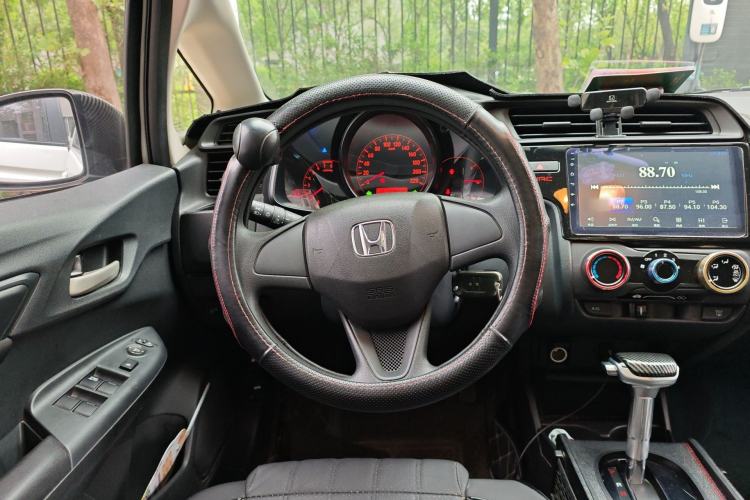 Used Honda Fit 2018 1.5L CVT Comfort Sunroof Version Steering Wheel