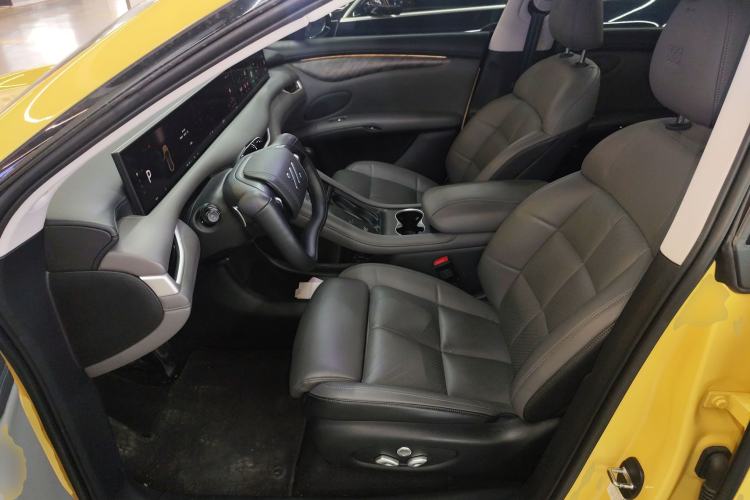 Used IM LS6 2023 Max Standard Edition
