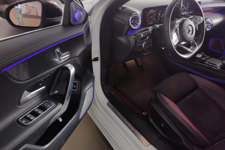 Used Mercedes-Benz A-Class 2022 Second Facelift A 200 L Sport Sedan Fashion Version