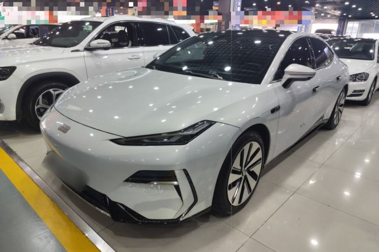 Used Geely Galaxy E8 2024 550 km Range Rear-Wheel-Drive PRO