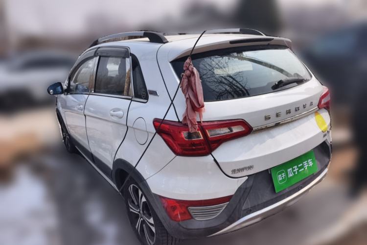 Used BAIC Senova X25 2015 1.5L automatic luxury version
